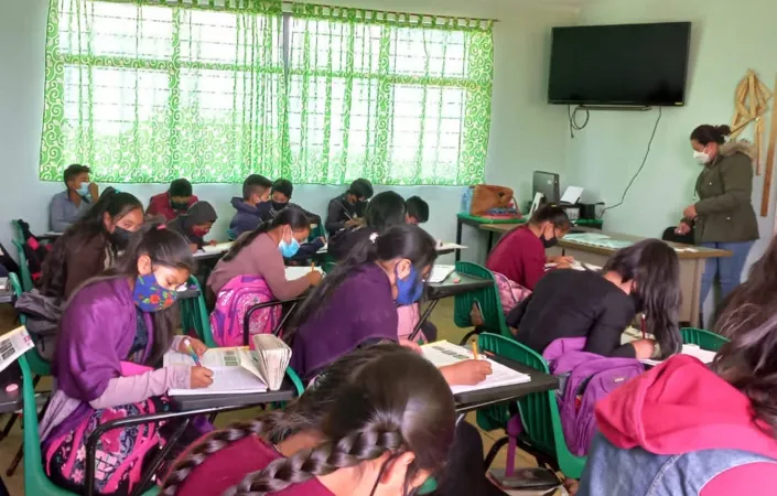 Telesecundaria